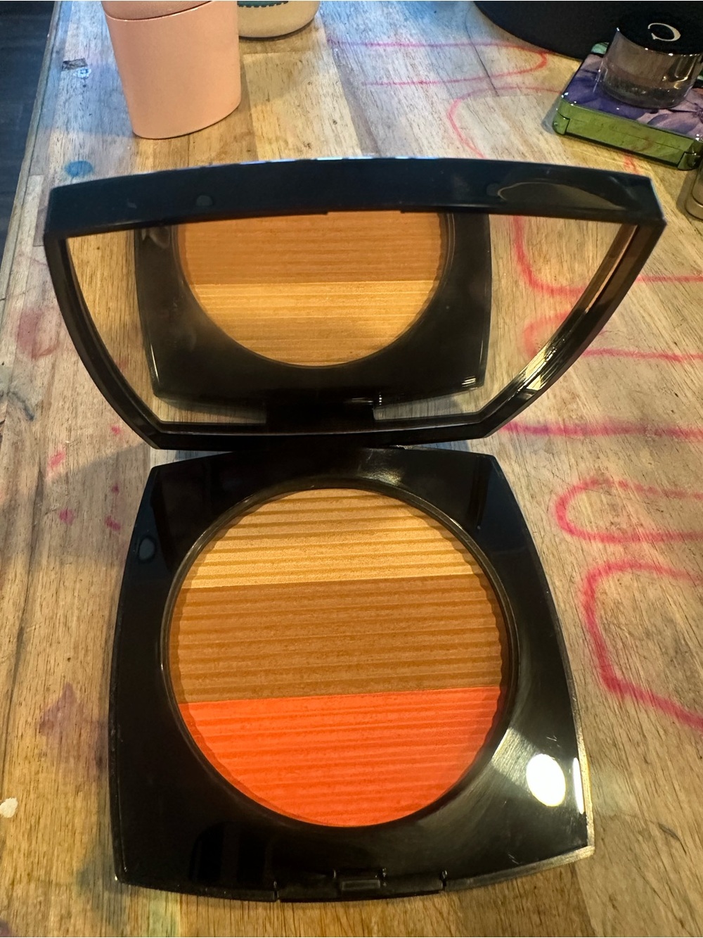 CHANEL Les Beige Medium Coral Palette